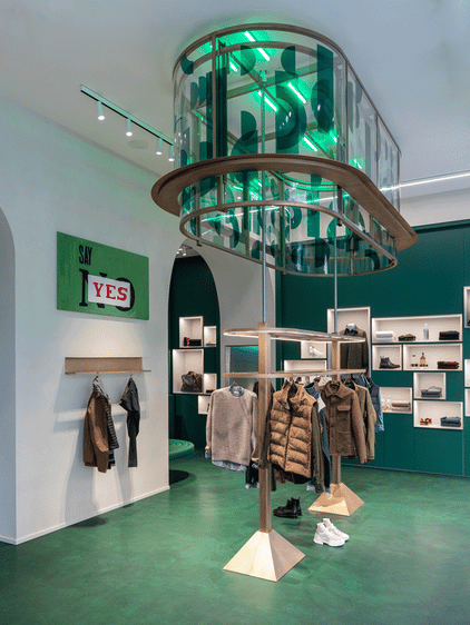 Slowear_Milan-Visual display