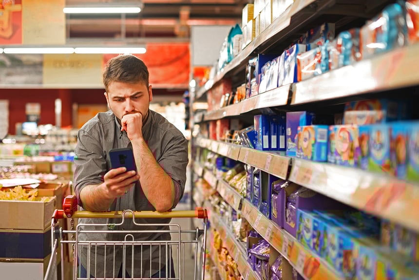 Synergy Creating a Cohesive Retail Experience_Customer shopping