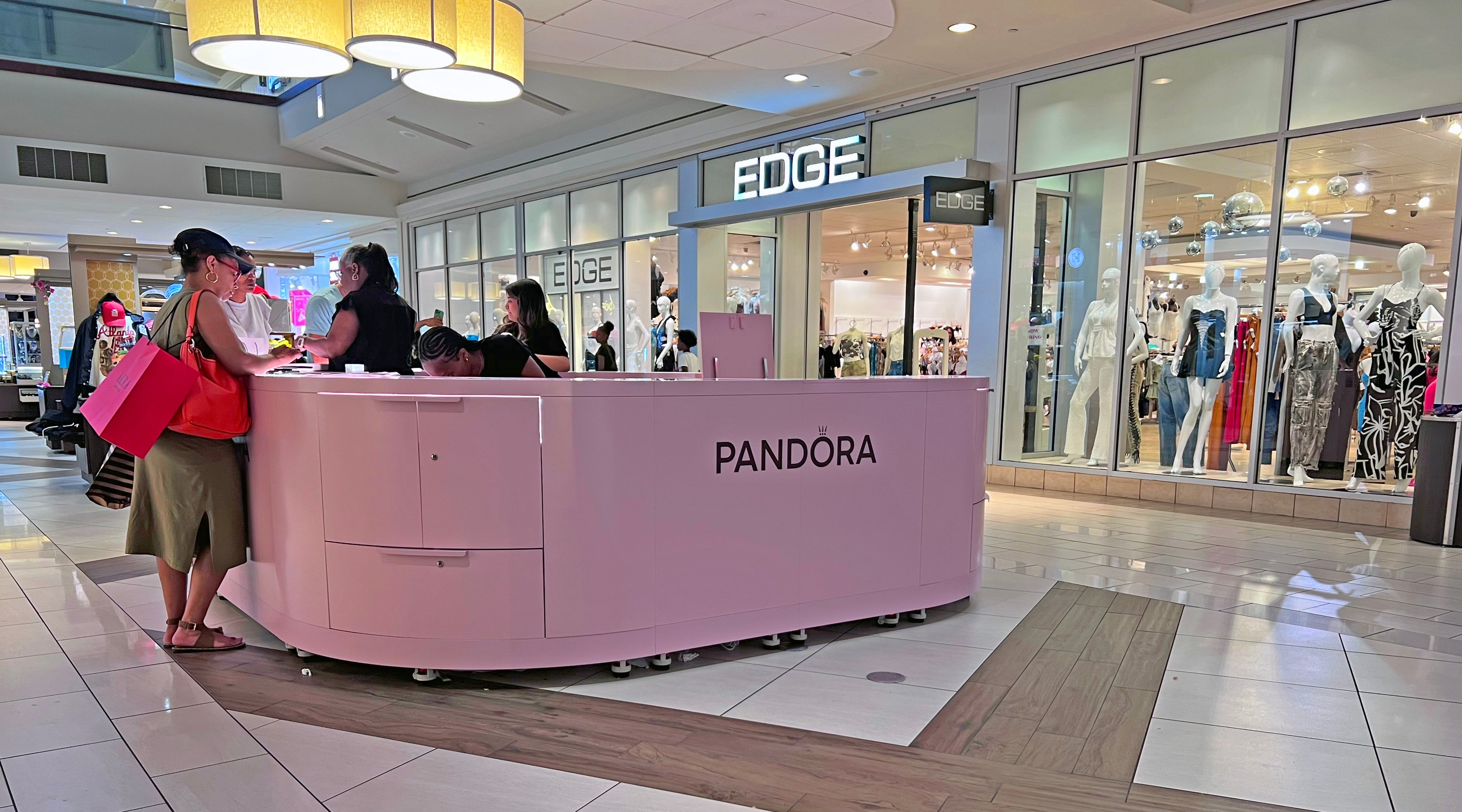 retail pandora pop up mall boutique