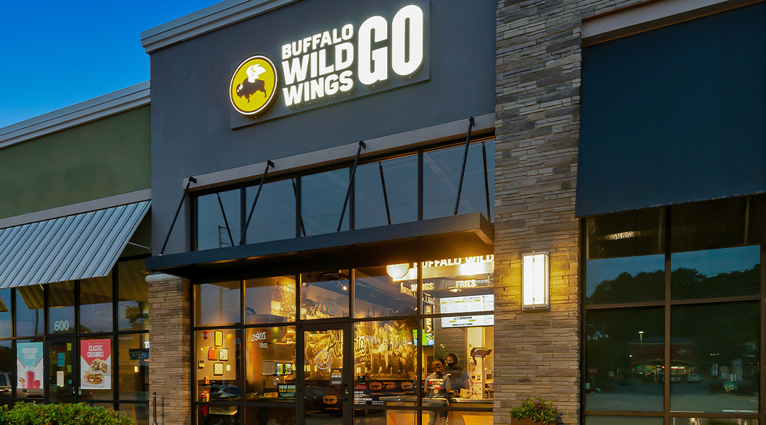 BWW EXTERIOR BWW EXTERIOR