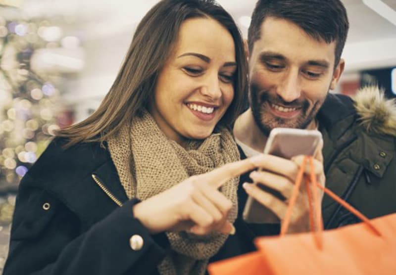 How to Cater to Peak Season Shoppers
